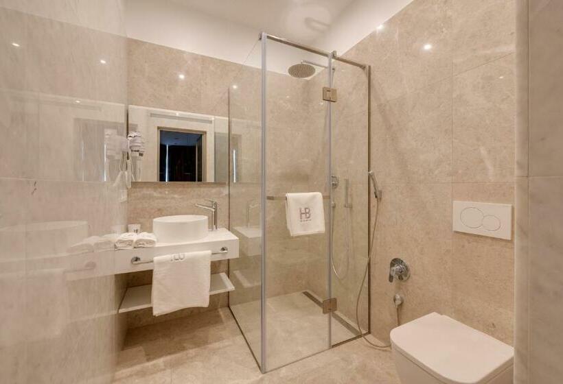 Basis Apartments   Adults Only