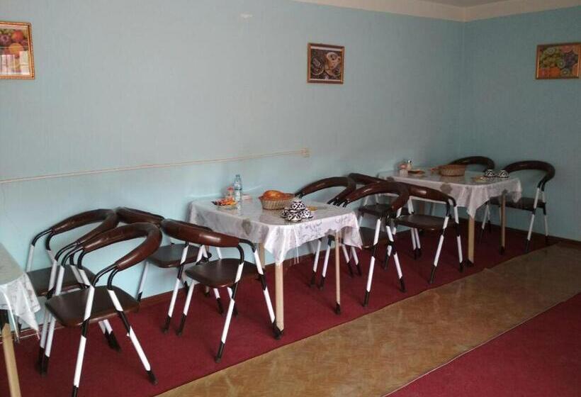 Hostel Farovon