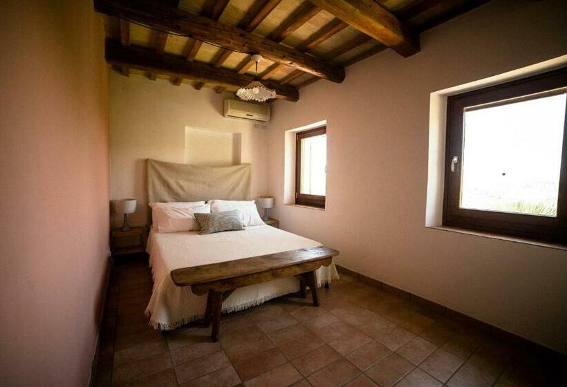 فندق Al Poggio Dei 4 Borghi