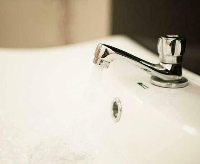 בית מלון כפרי Livewire Planet Suites