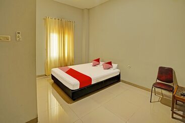 هتل Oyo 3443 Rd Kost2