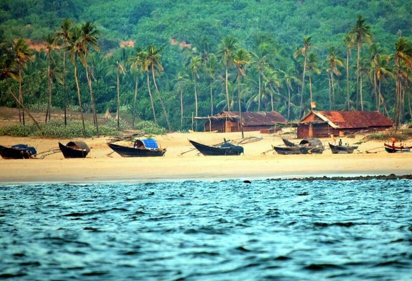 فندق Vedaa Holidays Resort