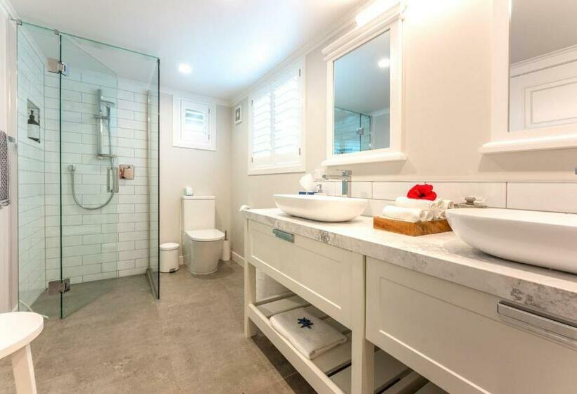 פנסיון Hampton Court