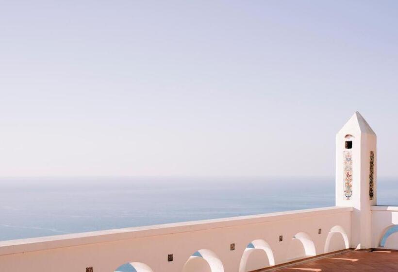 بنسيون La Rondinaia