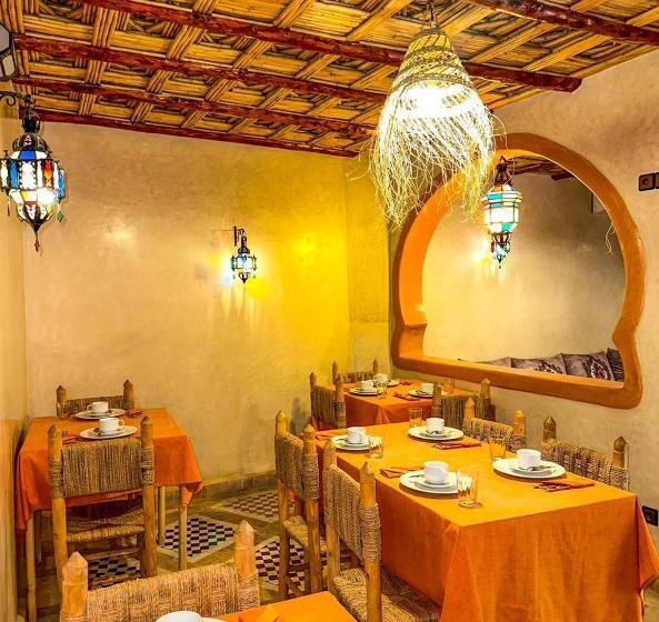 پانسیون Riad Amnay