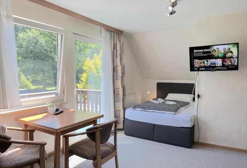 Пансион Vor Lauter Bäumen B&b