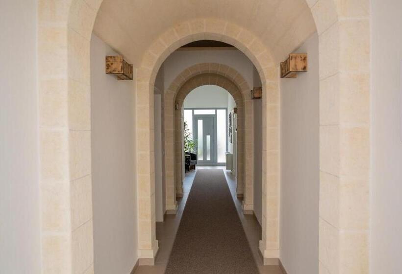 تختخواب و صبحانه La Casa Della Zia