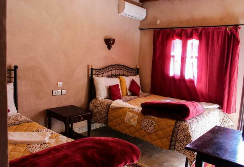 تختخواب و صبحانه La Rose De Sable