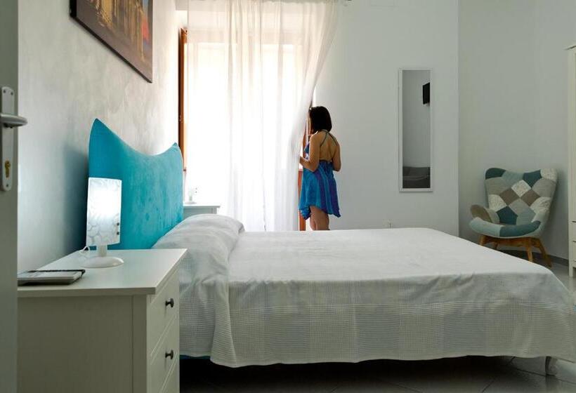 تختخواب و صبحانه La Terrazza Dei Tramonti