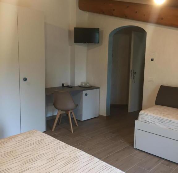 هتل Agriturismo Il Glicine Bianco