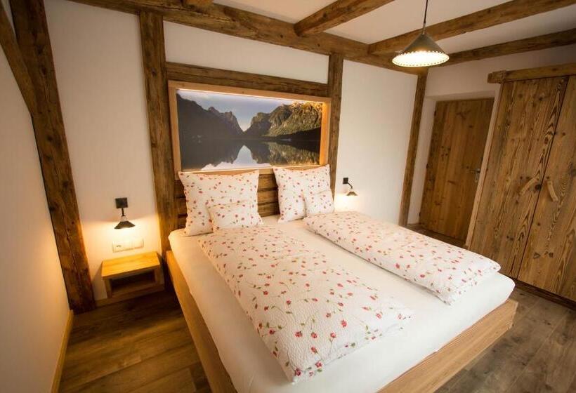 هتل Mutznhof