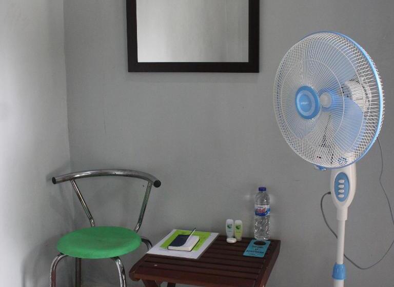 هتل Pondok Wisata Dan Restoran Elim