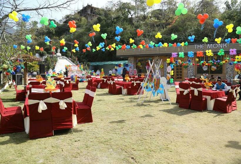 فندق Shahanshahi Adventure Park & Wellness Resort 12 Km Away From Mussoorie