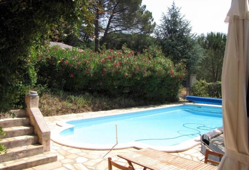 ペンション Appartement En Pleine Nature Avec Piscine Chauffée