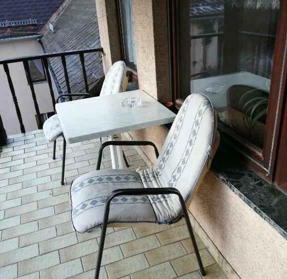 بنسيون Appartmenthaus Kern