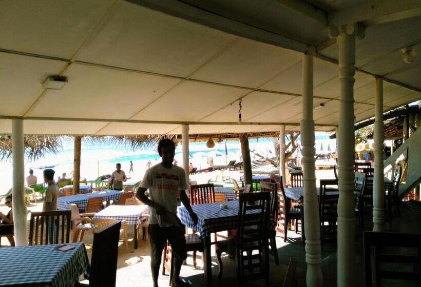 پانسیون Sunnys Beach Guest House