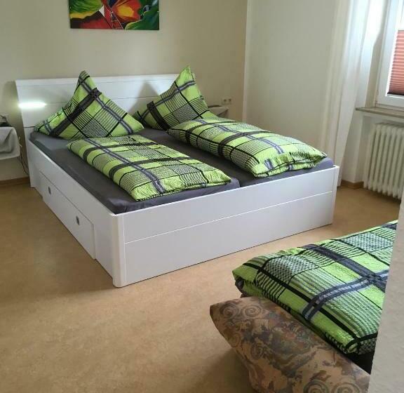 پانسیون Töff   Töff