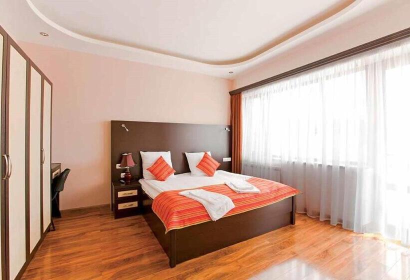 Ani Resort