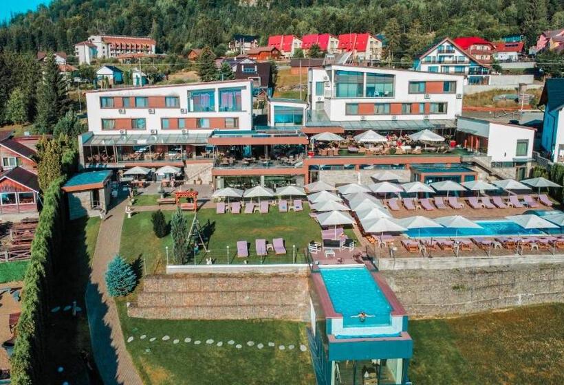 هتل Roser House Boutique   Pe Malul Lacului Colibita