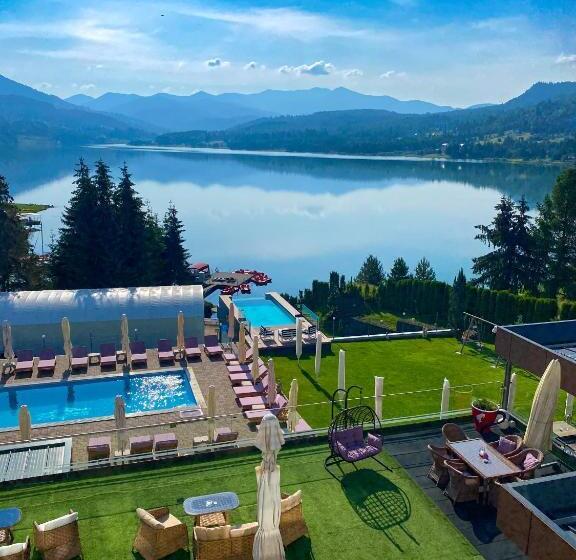 هتل Roser House Boutique   Pe Malul Lacului Colibita
