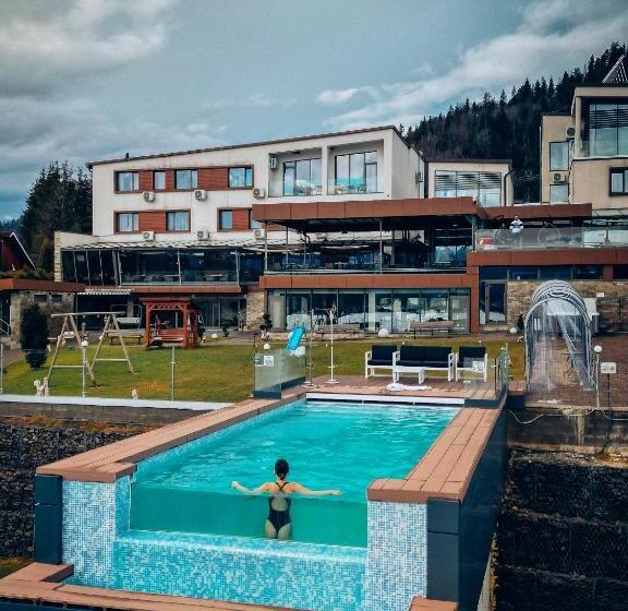 هتل Roser House Boutique   Pe Malul Lacului Colibita