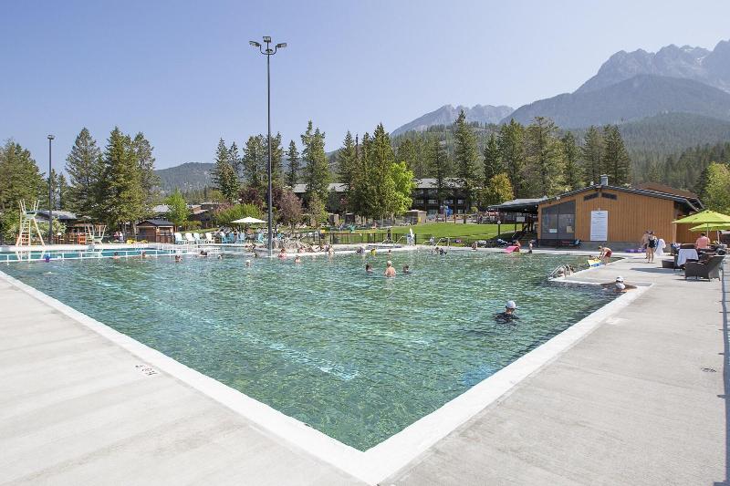 Fairmont Hot Springs Resort