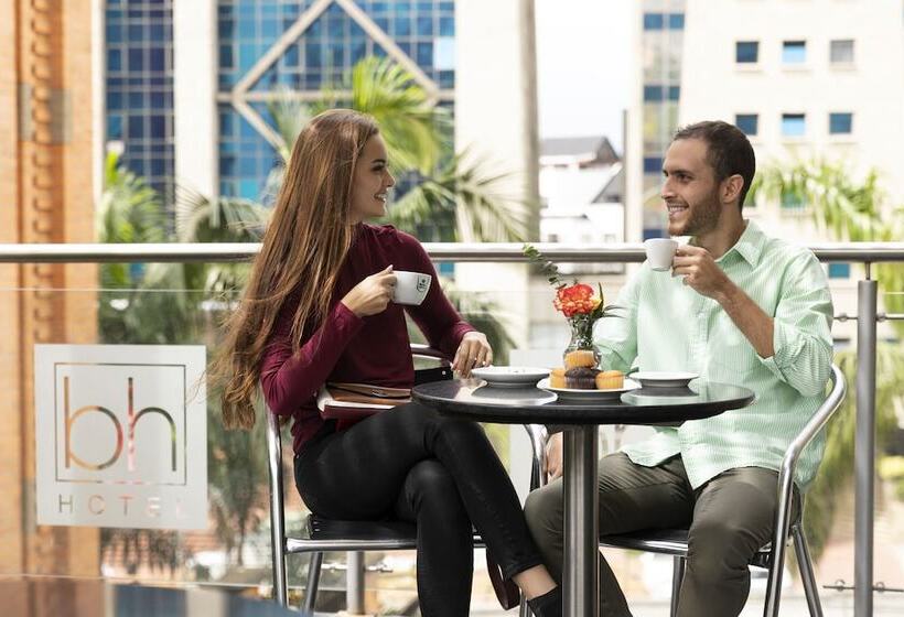 هتل Bh El Poblado