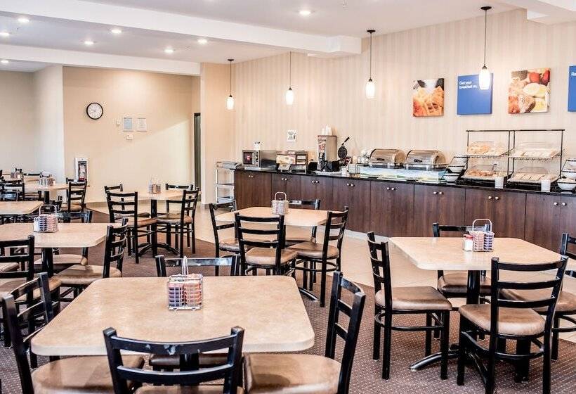 בית מלון כפרי Comfort Inn & Suites