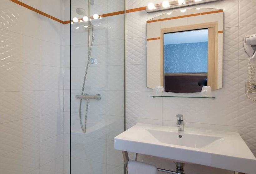 Fotos del hotel Hôtel Cosmopolitain:  9
