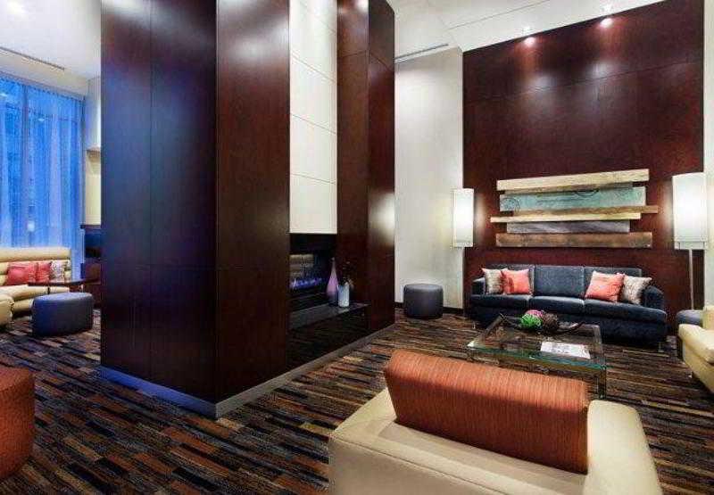 هتل Courtyard By Marriott Montreal Downtown