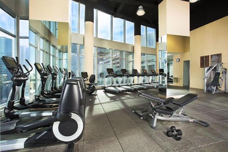 هتل Courtyard By Marriott Montreal Downtown