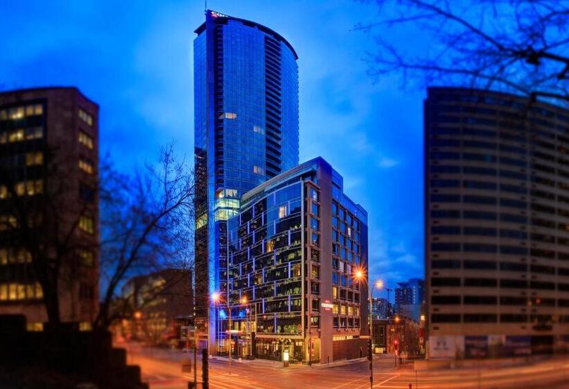 هتل Courtyard By Marriott Montreal Downtown