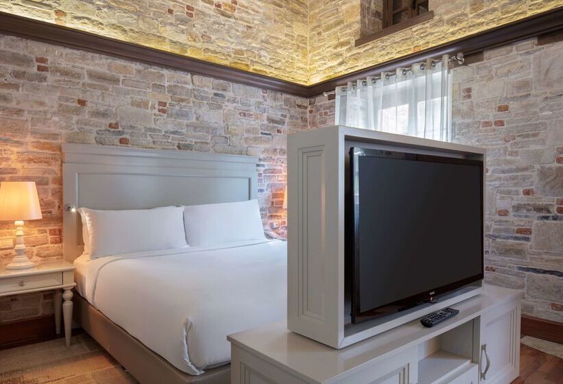 هتل Doubletree By Hilton Kusadasi   Special Class