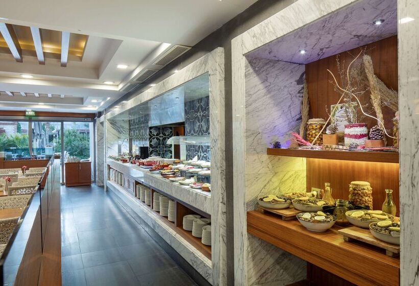هتل Doubletree By Hilton Kusadasi   Special Class