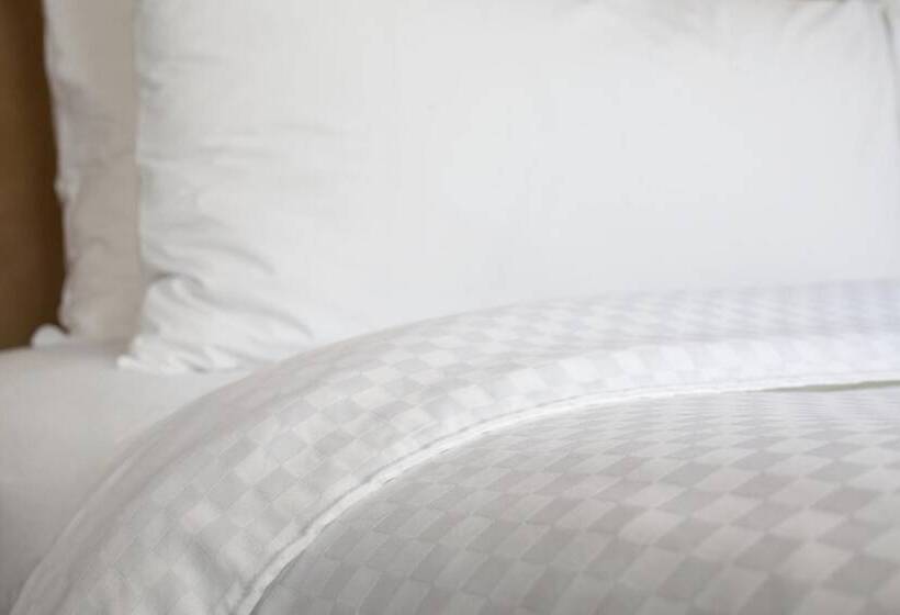 בית מלון כפרי Four Points By Sheraton Cambridge Kitchener, Ontario