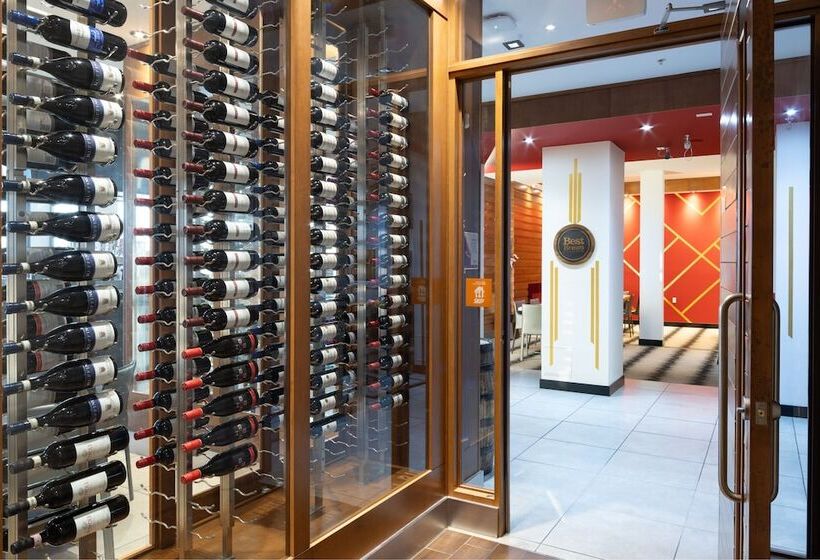 هتل Four Points By Sheraton Edmonton International Airport