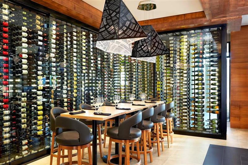 ホテル Four Points By Sheraton Kelowna Airport