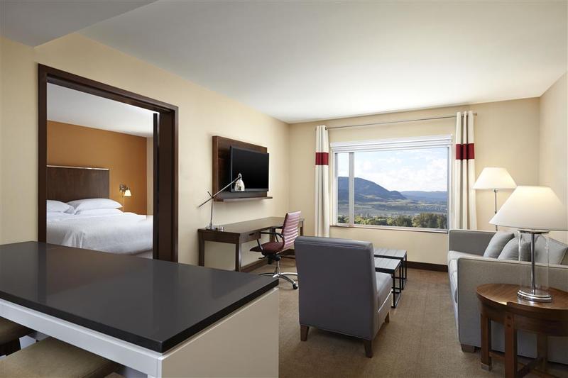 Hotel Four Points By Sheraton Kelowna Airport