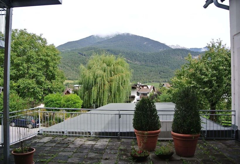 Hotel Gasthof Zum Stollhofer