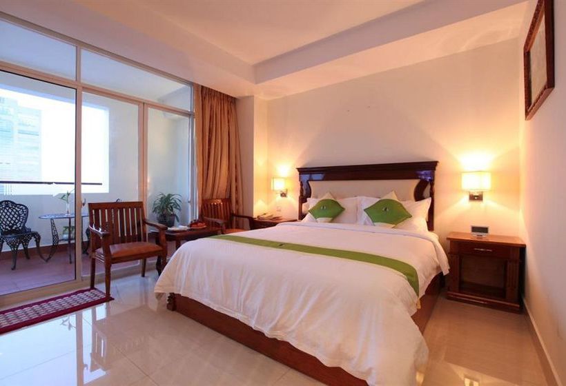 בית מלון כפרי Green Palace