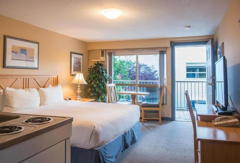 Hotel Hilltop Inn  Salmon Arm