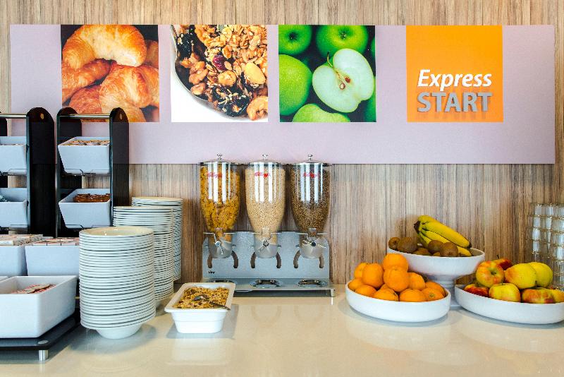 فندق Holiday Inn Express Rotterdam   Central Station, An Ihg