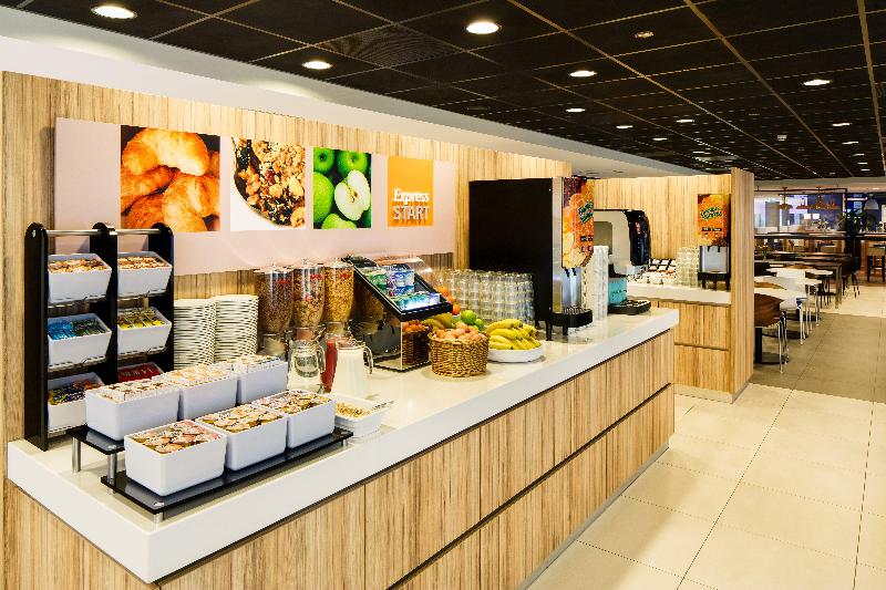 هتل Holiday Inn Express Rotterdam   Central Station, An Ihg