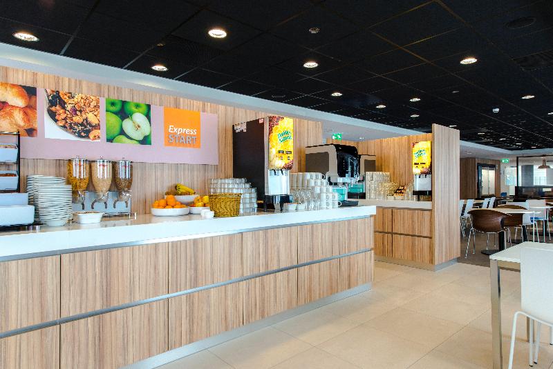 فندق Holiday Inn Express Rotterdam   Central Station, An Ihg