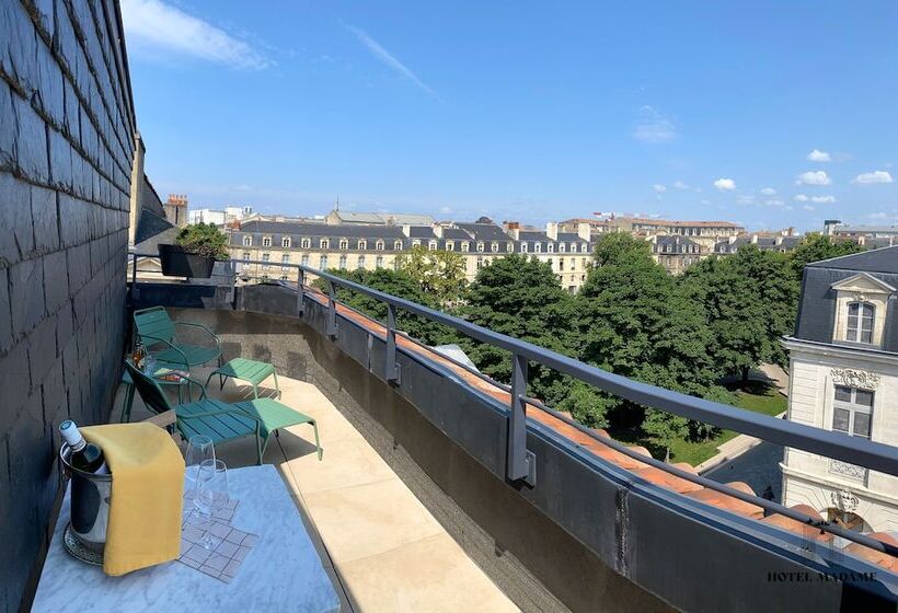 هتل Hôtel Madame