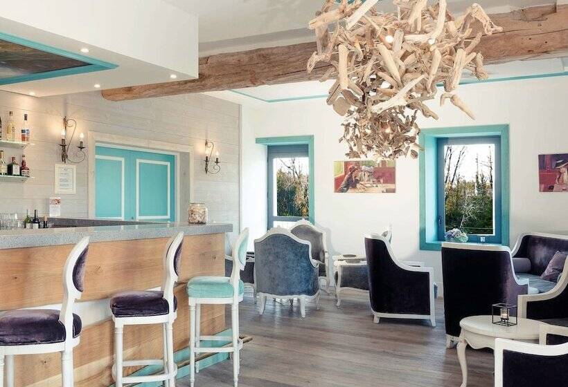 هتل Hôtel Mercure Villeneuve Sur Lot Moulin De Madame