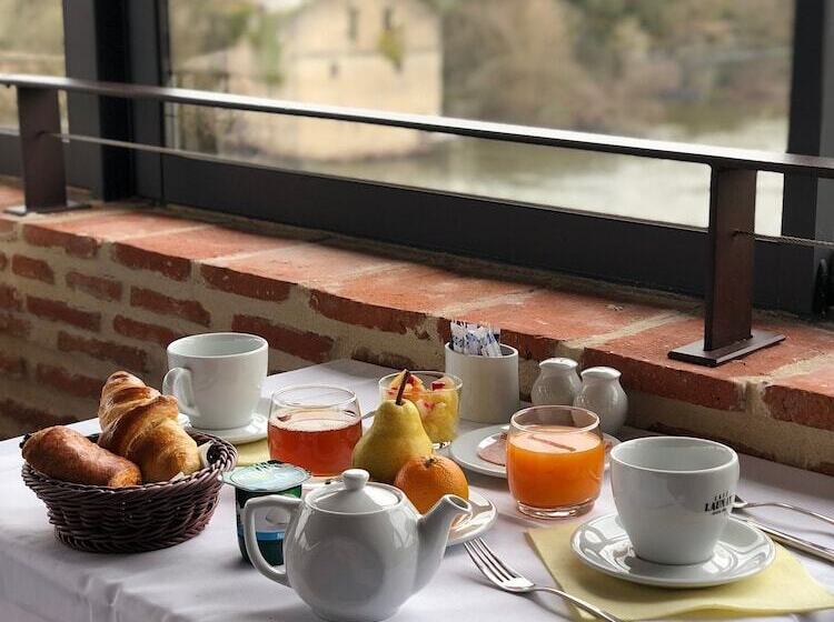 هتل Hôtel Mercure Villeneuve Sur Lot Moulin De Madame