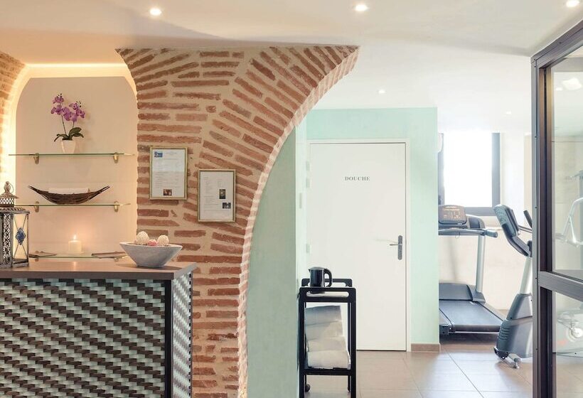 هتل Hôtel Mercure Villeneuve Sur Lot Moulin De Madame