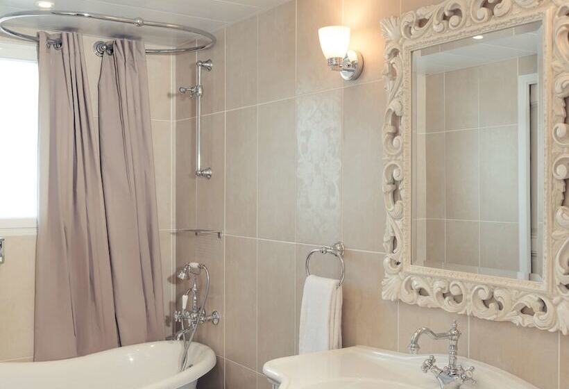 هتل Hôtel Mercure Villeneuve Sur Lot Moulin De Madame