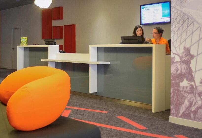 هتل Ibis Styles Poitiers Centre